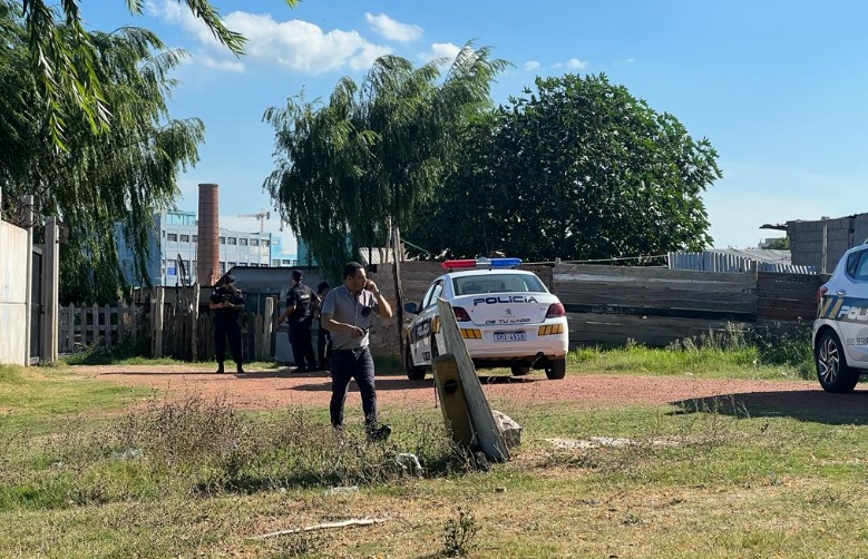 UN JOVEN DE 20 AÑOS FUE ASESINADO Y OTRO RESULTÓ HERIDO EN EL BARRIO EL ...